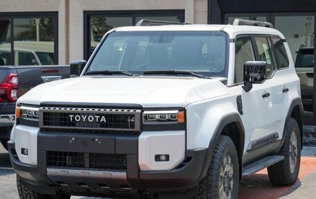 Toyota Land Cruiser Prado, 2023 год, 10 700 000 рублей, 2 фотография