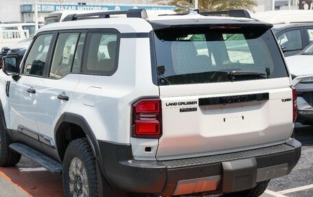 Toyota Land Cruiser Prado, 2023 год, 10 700 000 рублей, 6 фотография
