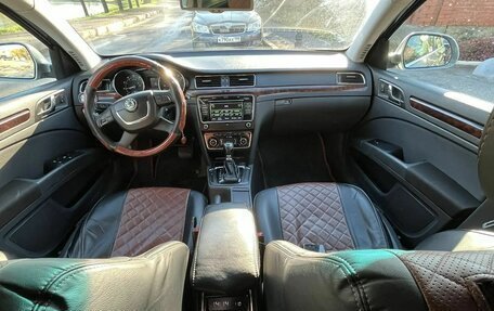 Skoda Superb III рестайлинг, 2013 год, 950 000 рублей, 3 фотография