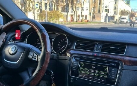 Skoda Superb III рестайлинг, 2013 год, 950 000 рублей, 2 фотография