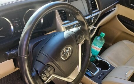 Toyota Highlander III, 2014 год, 3 500 000 рублей, 9 фотография