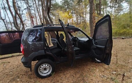 Chevrolet Niva I рестайлинг, 2013 год, 530 000 рублей, 10 фотография