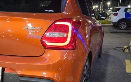 Suzuki Swift IV рестайлинг, 2021 год, 1 680 000 рублей, 4 фотография