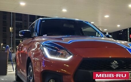 Suzuki Swift IV рестайлинг, 2021 год, 1 680 000 рублей, 2 фотография