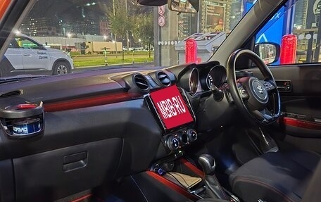 Suzuki Swift IV рестайлинг, 2021 год, 1 680 000 рублей, 10 фотография