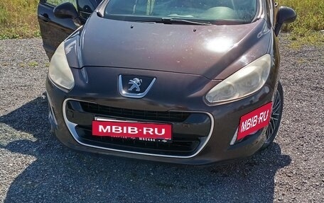Peugeot 308 II, 2011 год, 380 000 рублей, 10 фотография