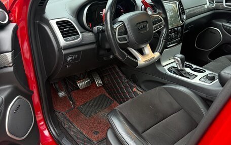 Jeep Grand Cherokee, 2018 год, 5 950 000 рублей, 7 фотография