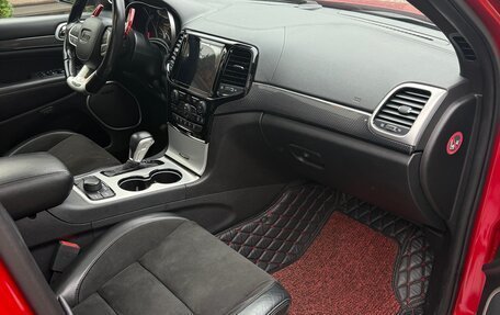 Jeep Grand Cherokee, 2018 год, 5 950 000 рублей, 11 фотография
