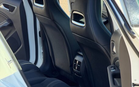 Mercedes-Benz GLA, 2019 год, 2 150 000 рублей, 30 фотография