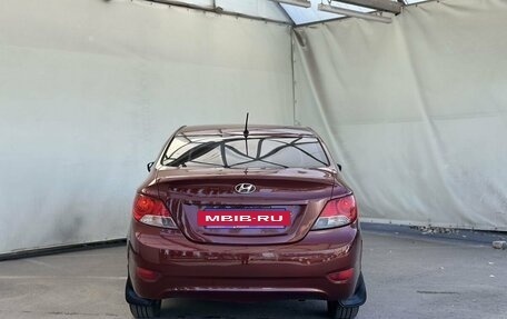 Hyundai Solaris II рестайлинг, 2011 год, 640 000 рублей, 6 фотография