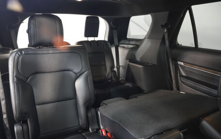 Ford Explorer V рестайлинг, 2017 год, 2 399 777 рублей, 30 фотография