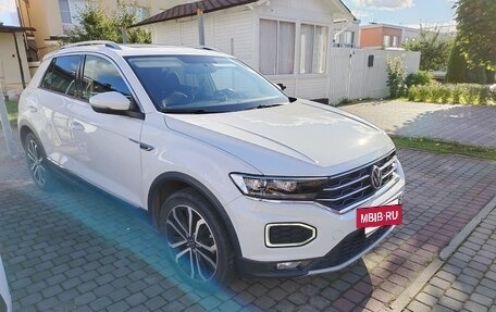 Volkswagen T-Roc I, 2021 год, 2 450 000 рублей, 4 фотография