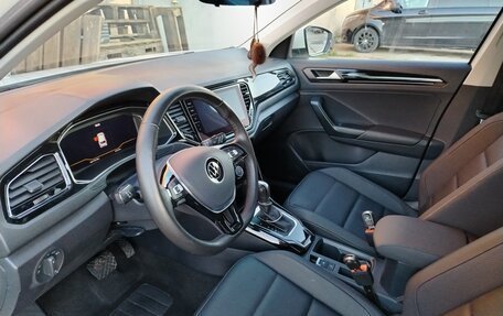 Volkswagen T-Roc I, 2021 год, 2 450 000 рублей, 12 фотография