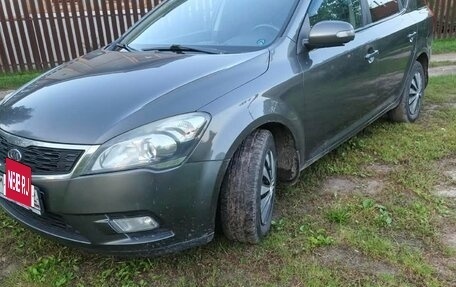 KIA cee'd I рестайлинг, 2010 год, 680 000 рублей, 2 фотография