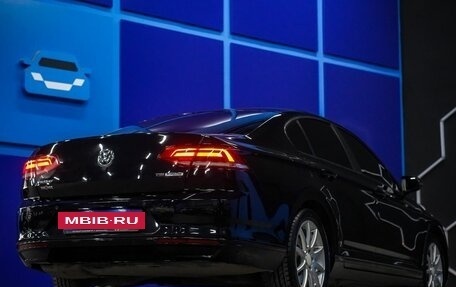 Volkswagen Passat B8 рестайлинг, 2016 год, 1 680 000 рублей, 6 фотография