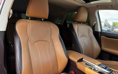 Lexus RX IV рестайлинг, 2018 год, 3 877 000 рублей, 23 фотография