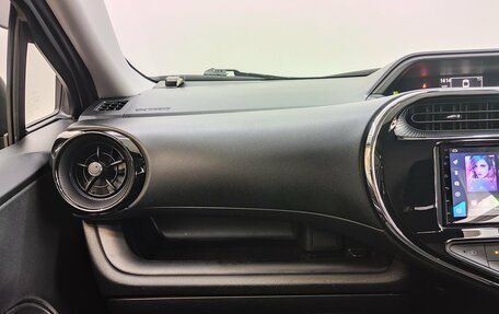 Toyota Aqua I, 2018 год, 1 300 000 рублей, 11 фотография