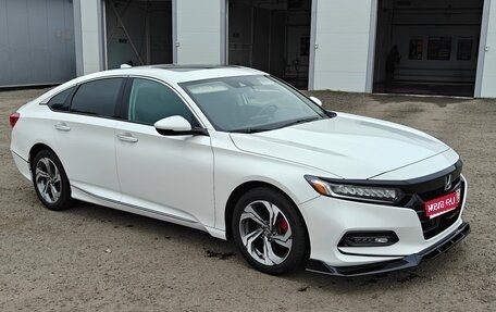 Honda Accord IX рестайлинг, 2019 год, 2 600 000 рублей, 1 фотография
