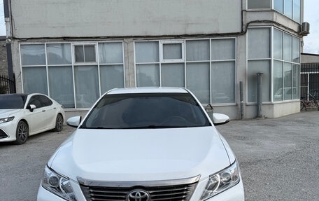 Toyota Camry, 2013 год, 1 000 000 рублей, 1 фотография