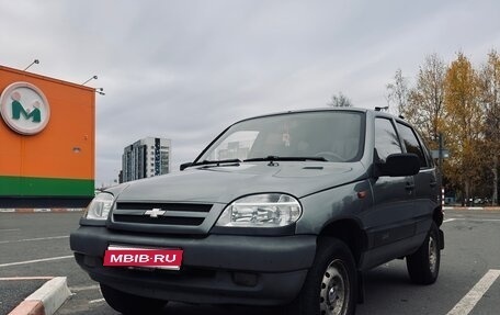 Chevrolet Niva I рестайлинг, 2006 год, 240 000 рублей, 1 фотография