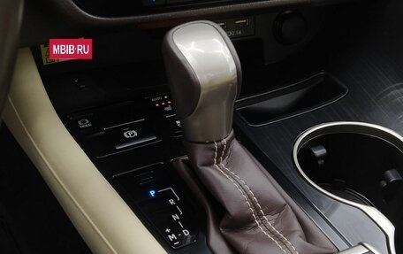 Lexus RX IV рестайлинг, 2019 год, 5 265 000 рублей, 15 фотография