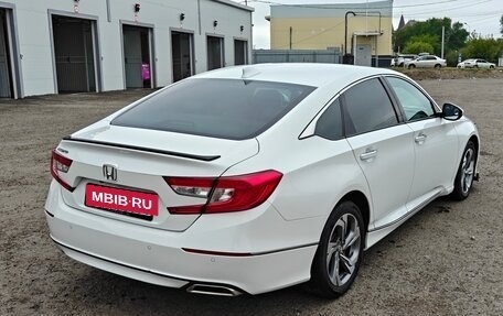 Honda Accord IX рестайлинг, 2019 год, 2 600 000 рублей, 3 фотография