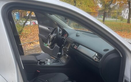 Volkswagen Touareg III, 2012 год, 2 200 000 рублей, 19 фотография