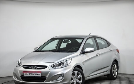 Hyundai Solaris II рестайлинг, 2013 год, 899 777 рублей, 1 фотография
