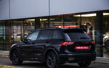 Volkswagen Tiguan II, 2018 год, 2 599 777 рублей, 8 фотография