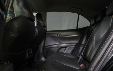 Toyota Camry, 2020 год, 2 590 000 рублей, 11 фотография