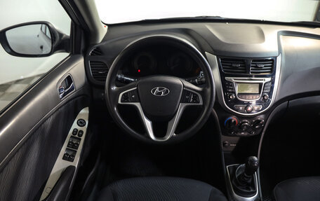 Hyundai Solaris II рестайлинг, 2013 год, 899 777 рублей, 11 фотография