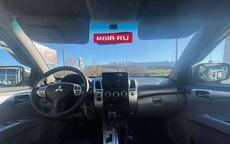 Mitsubishi Pajero Sport II рестайлинг, 2014 год, 2 099 000 рублей, 26 фотография
