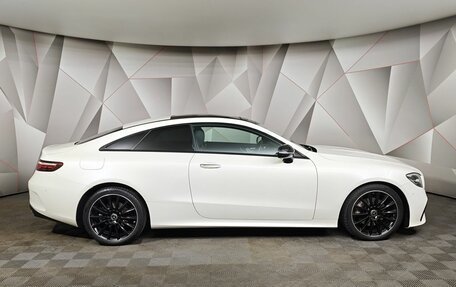 Mercedes-Benz E-Класс, 2020 год, 5 190 000 рублей, 6 фотография