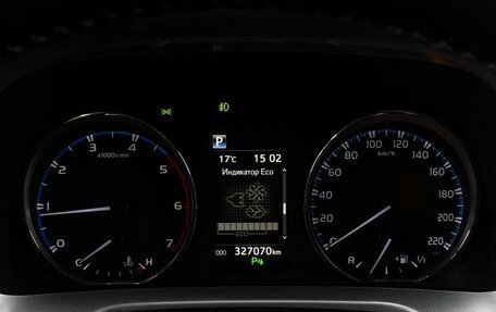 Toyota RAV4, 2018 год, 1 899 000 рублей, 12 фотография