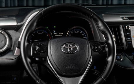 Toyota RAV4, 2018 год, 1 899 000 рублей, 20 фотография