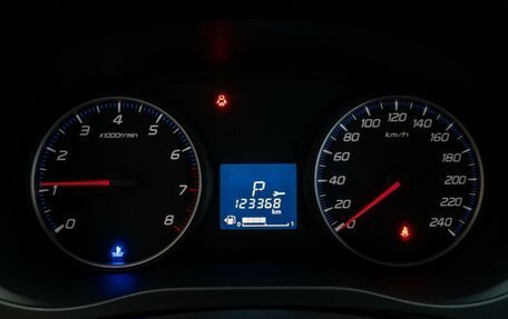 Mitsubishi Outlander III рестайлинг 3, 2016 год, 1 590 000 рублей, 13 фотография