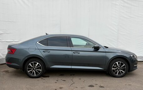 Skoda Superb III рестайлинг, 2020 год, 2 399 000 рублей, 7 фотография