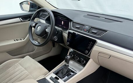 Skoda Superb III рестайлинг, 2020 год, 2 399 000 рублей, 10 фотография