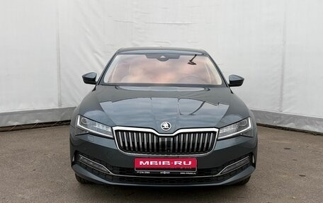 Skoda Superb III рестайлинг, 2020 год, 2 399 000 рублей, 2 фотография