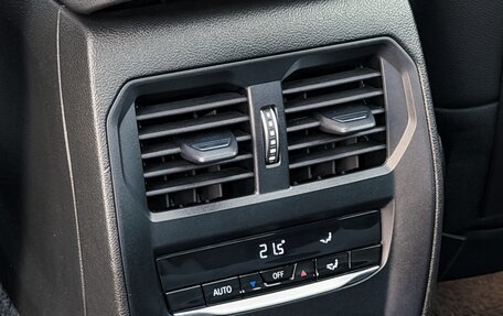 BMW 3 серия, 2022 год, 4 990 000 рублей, 28 фотография