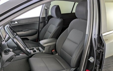 KIA Sportage IV рестайлинг, 2021 год, 2 150 000 рублей, 20 фотография