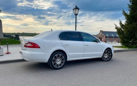 Skoda Superb III рестайлинг, 2010 год, 790 000 рублей, 4 фотография