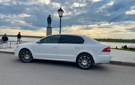 Skoda Superb III рестайлинг, 2010 год, 790 000 рублей, 10 фотография