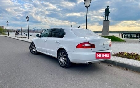 Skoda Superb III рестайлинг, 2010 год, 790 000 рублей, 11 фотография