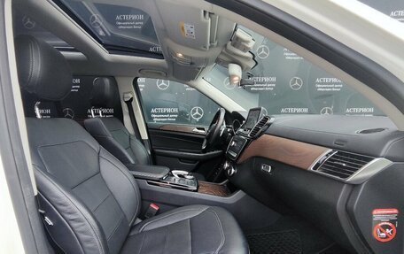 Mercedes-Benz GLS, 2018 год, 6 300 000 рублей, 32 фотография