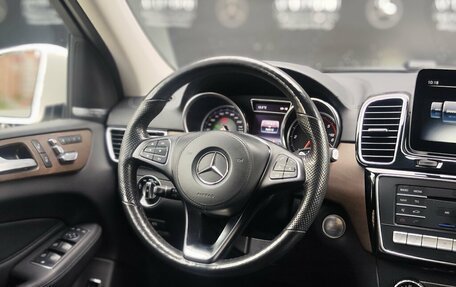 Mercedes-Benz GLS, 2018 год, 6 300 000 рублей, 31 фотография