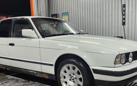 BMW 5 серия, 1990 год, 300 000 рублей, 10 фотография
