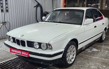 BMW 5 серия, 1990 год, 300 000 рублей, 9 фотография