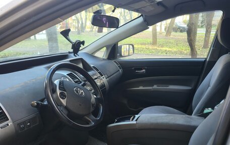 Toyota Prius, 2009 год, 450 000 рублей, 2 фотография