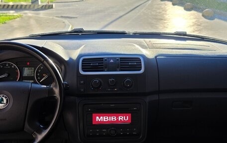 Skoda Fabia II, 2008 год, 800 000 рублей, 10 фотография